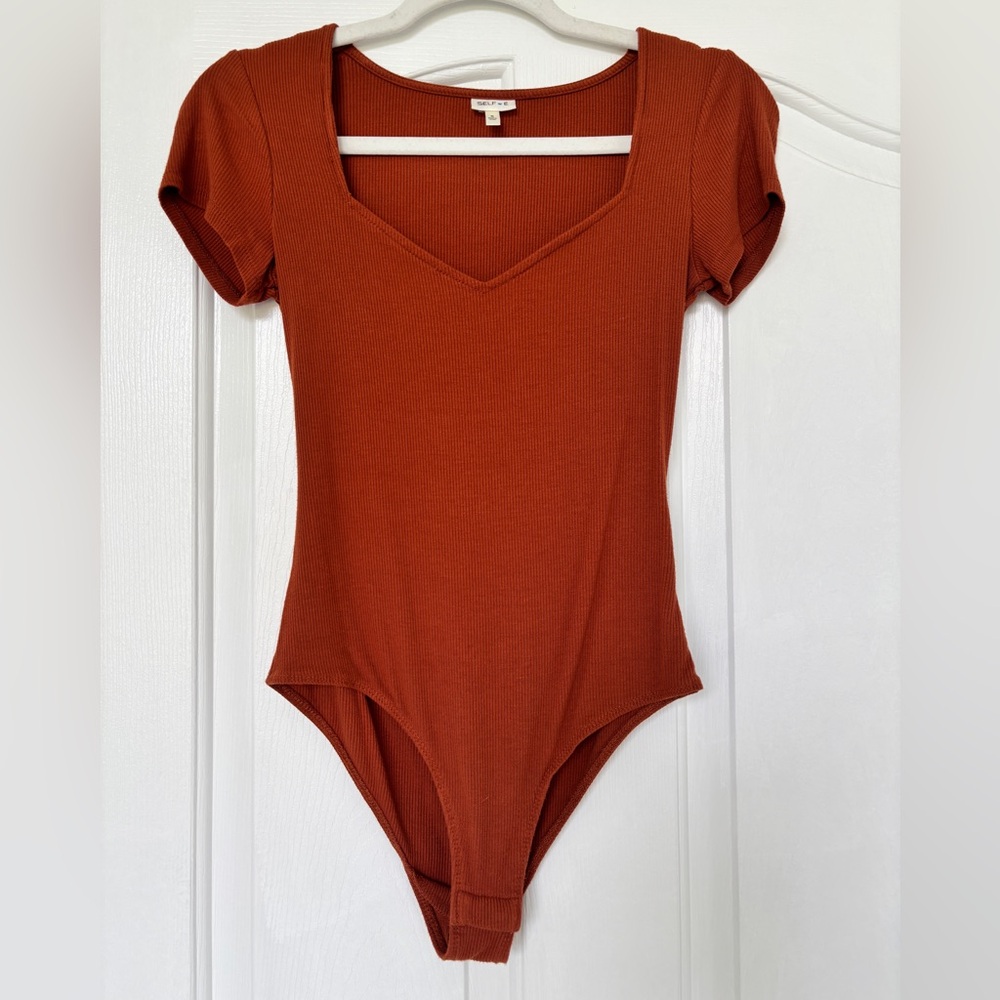 Women's Rust Short Sleeve Ribbed Bodysuit